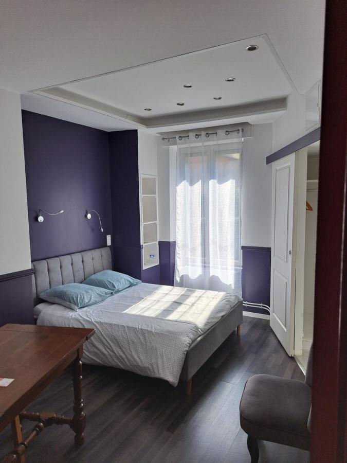 L'Appartement - Chambre Avec Salle De Bains Et Wc Dans Une Galerie D'Art Монбельяр Экстерьер фото